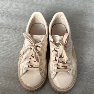 Puma Women's Beige / Pink Sneakers